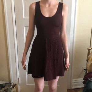 BB Dakota size S maroon knitted dress
